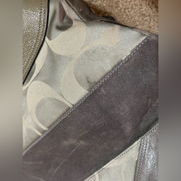 Coach Madison Maggie Gray Patchwork Shoulder Bag
F15462 - Picture 13 of 13